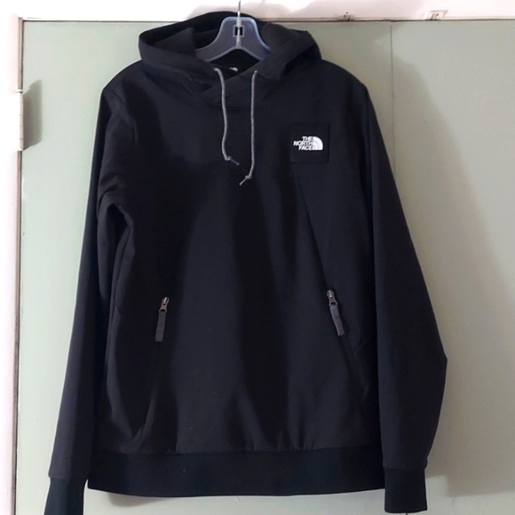 The North Face Jackets & Blazers - The North Face black pullover Zip pockets Gorp Core style hoodie Sz S